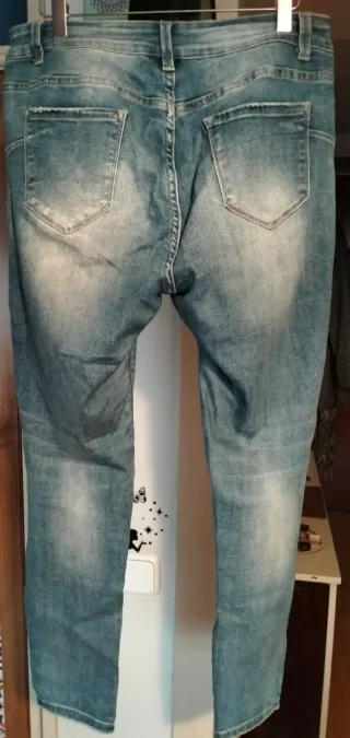 Tejanos Talla XL con Rotos