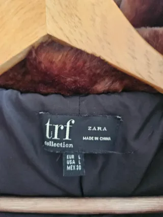 Chaqueta de piel con capucha