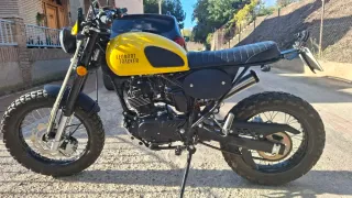 Leonart Tracker 125cc 2022 Amarilla