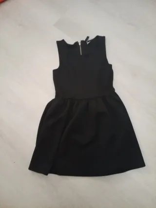 Vestiti vari 2€ scorrimento foto offerta