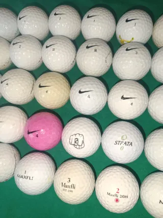 Lote de 30  bolas  usadas  En buen estado.