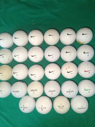 Lote de 30  bolas  usadas  En buen estado.