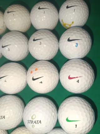 Lote de 30  bolas  usadas  En buen estado.