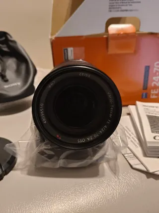 Obiettivo vario tessaer FE 4/24-70 attacco e-mont