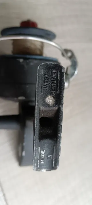 Carrete de pesca DAM Quick 330N