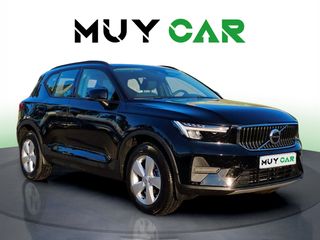 Volvo XC40 T2 Momentum Core 95 kW (129 CV)