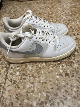 Nike Air Force 1 Gris y Blanco