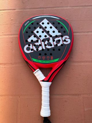 Pala Adidas Essnova