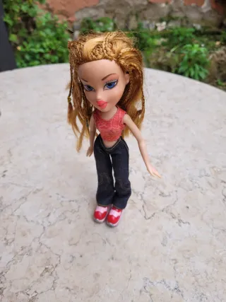 Muñecas Bratz con Maleta