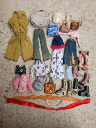 Muñecas Bratz con Maleta