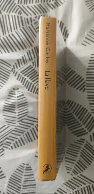 Libros "La llave" y "la oscuridad"