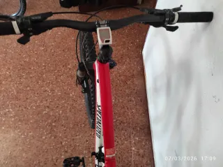 Bicicleta Specialized FSR Roja y Blanca