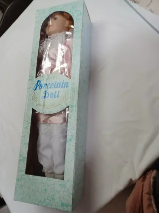Boneca de porcelana 70 cm