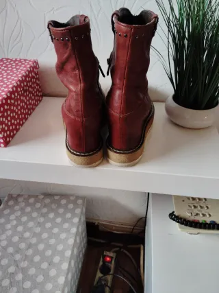 Botines Bibi Lou Piel Marrón Cuña Interna