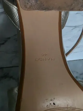 Sandali dorati Mango