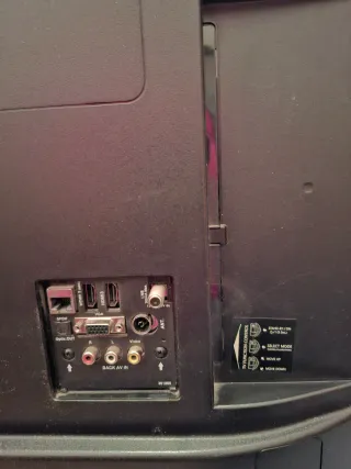 TV Toshiba 43 4K UHD Smart TV