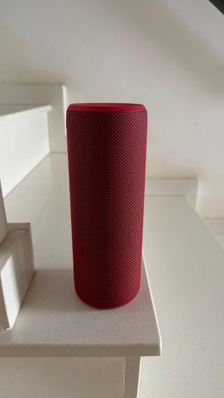 Altavoz Bluetooth UE MEGABOOM Rojo