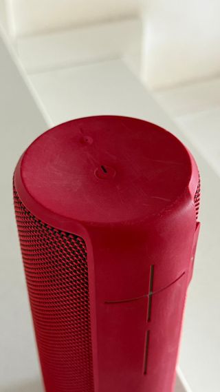 Altavoz Bluetooth UE MEGABOOM Rojo