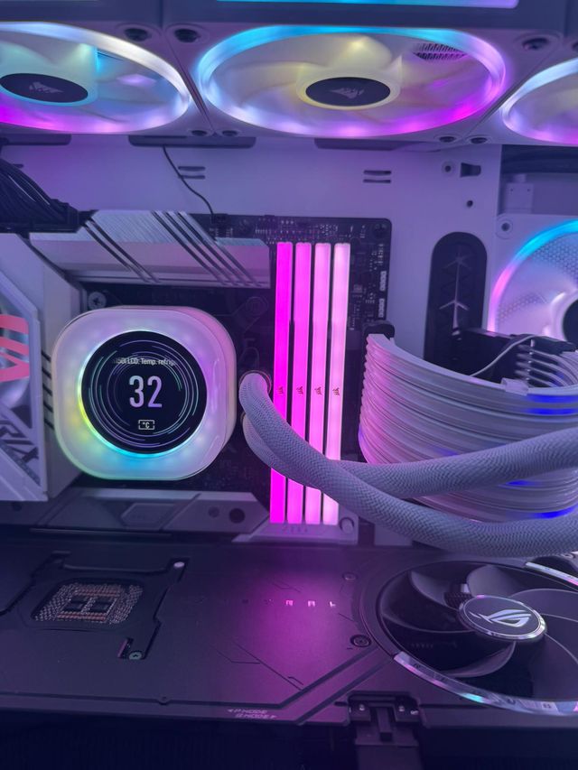 PACK 64GB (2 Kits de 32GB) Corsair Vengeance RGB