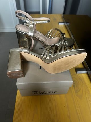 Sandalias Loogo Talla 41 Doradas