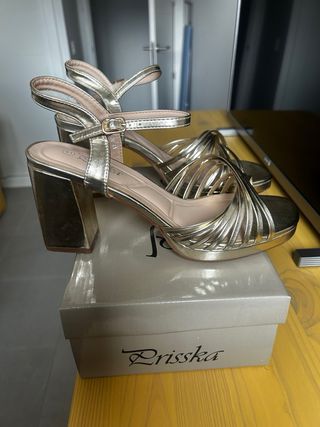 Sandalias Loogo Talla 41 Doradas