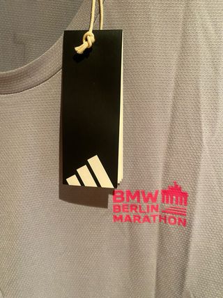 Camiseta Adidas BMW Maratón Berlín