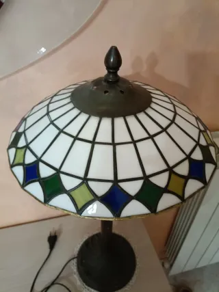 Antica lampada da tavolo funzionante Tiffany