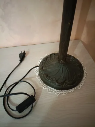Antica lampada da tavolo funzionante Tiffany