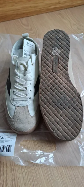 Zapatillas Parfois Beige y Blanco Talla 38