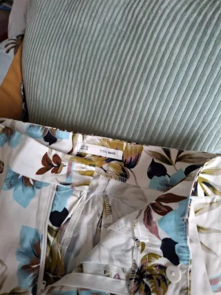 Pantalón Sfera Estampado Flores Talla 38