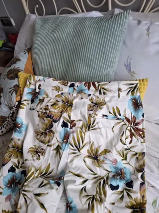 Pantalón Sfera Estampado Flores Talla 38