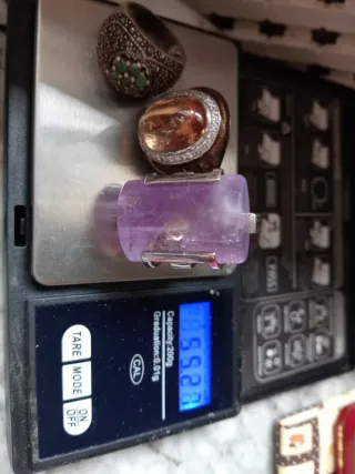 Anillos de plata con piedras verdes