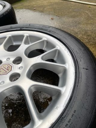 Llantas 16 pulgadas MG