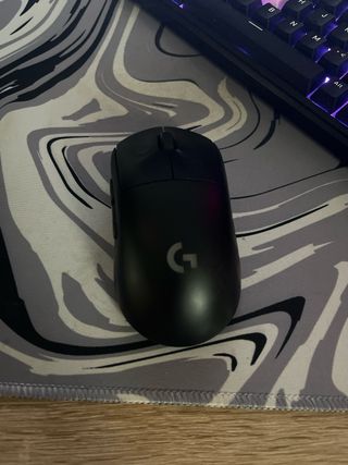 PC Gaming UNYKA con luces LED