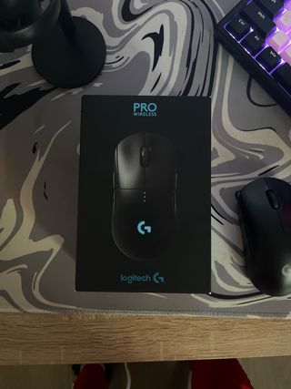 PC Gaming UNYKA con luces LED