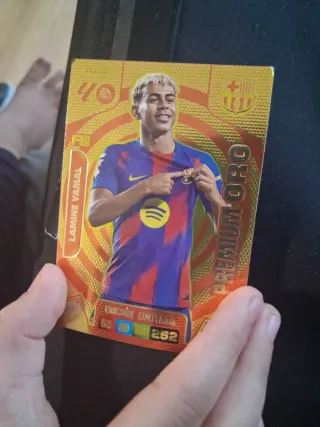 Carta Panini Lamine Yamal Premium Oro