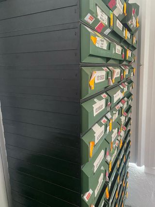 Conjunto 64 cajoneras combibox