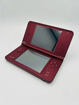 Nintendo DSi XL Bordeaux