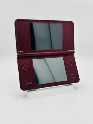 Nintendo DSi XL Bordeaux