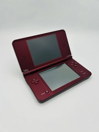 Nintendo DSi XL Bordeaux