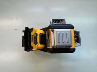 Nivel Láser Dewalt DW089LG 3 Líneas 360°