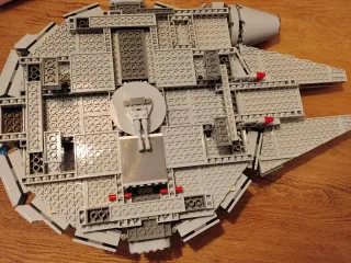 Lego Star Wars 7965 - Halcón Milenario