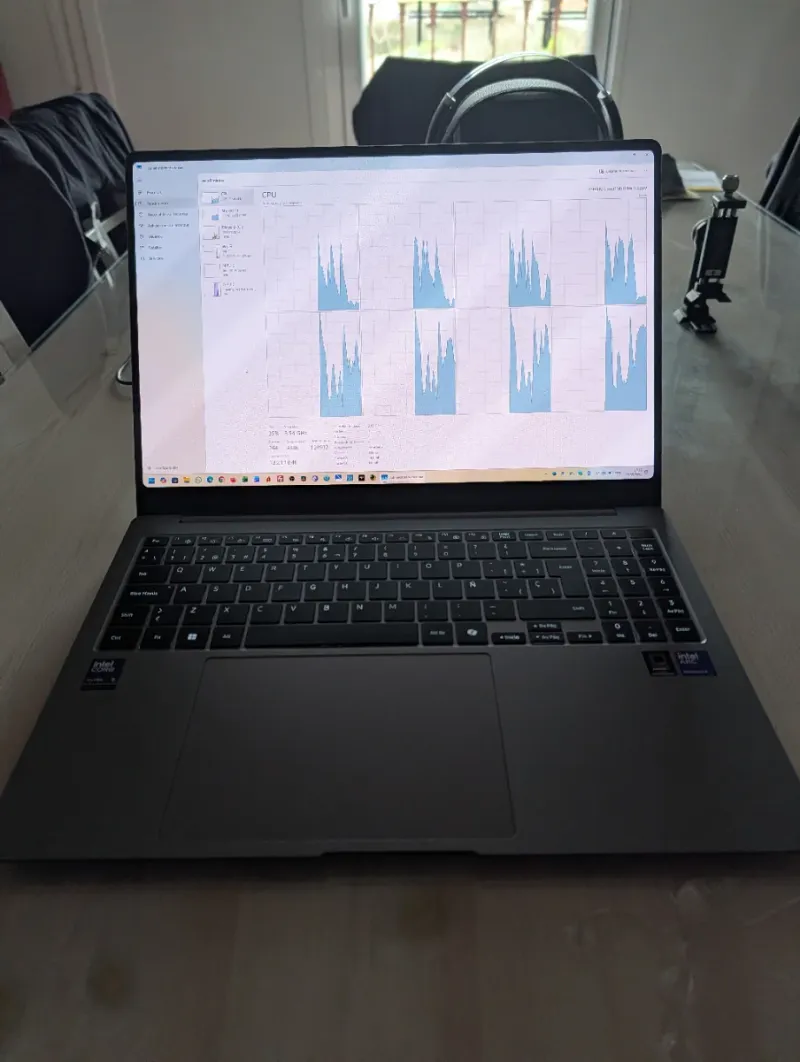 Portátil Samsung Galaxy Book 5 Pro Negro afbeelding 4