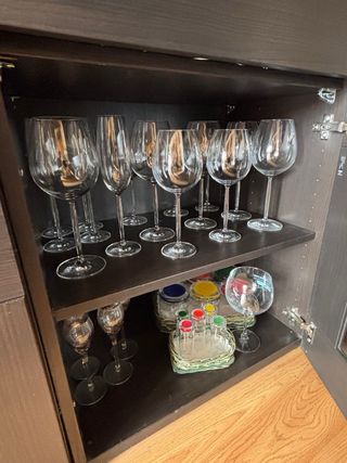 Vitrina IKEA BESTÅ wengué