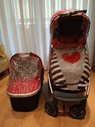 Cochecito y sillita de paseo bebé