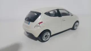 Lancia Ypsilon 1/43