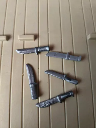 Lotto di 5 coltelli Playmobil