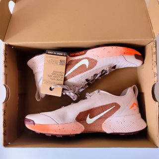 43 - Nike Juniper Trail 3 - Zapatillas - Silt red