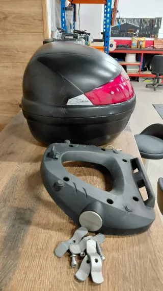 Baúl Moto 35L Negro