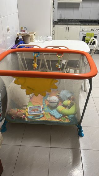 Parque infantil en buen estado